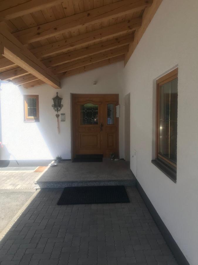 Landhaus Mitteregger Kaprun Exterior foto